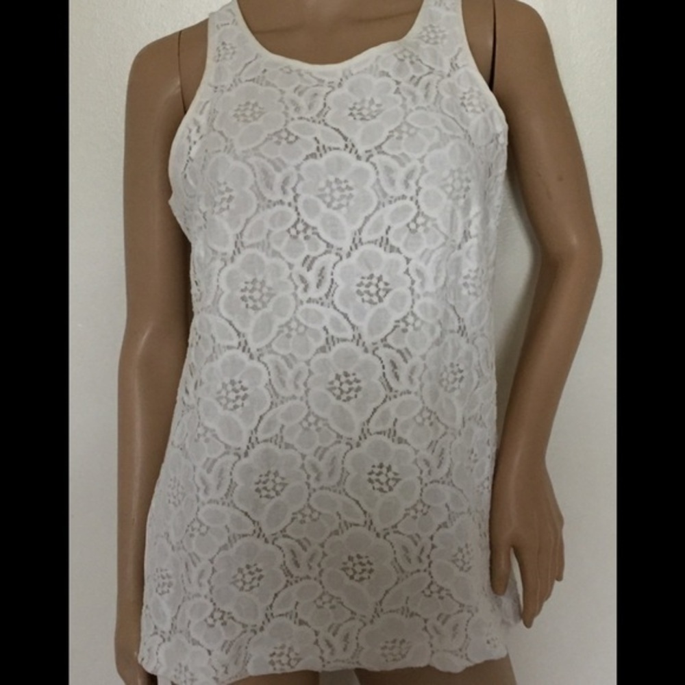 Ann Taylor size S lace over top blouse